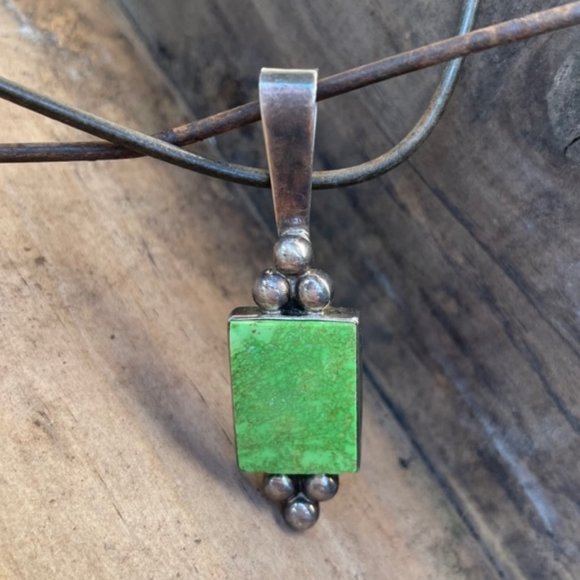 RARE Vintage Pendant A.Cadman Gaspeite & Sterling Silver - Picture 12 of 12